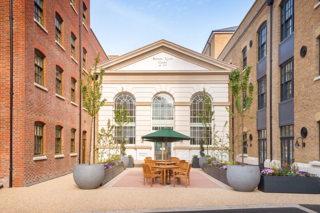 Bowes Lyon Court