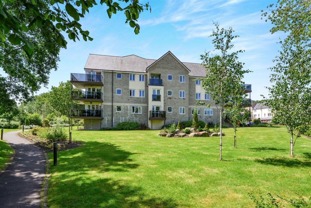 Wainwright Court