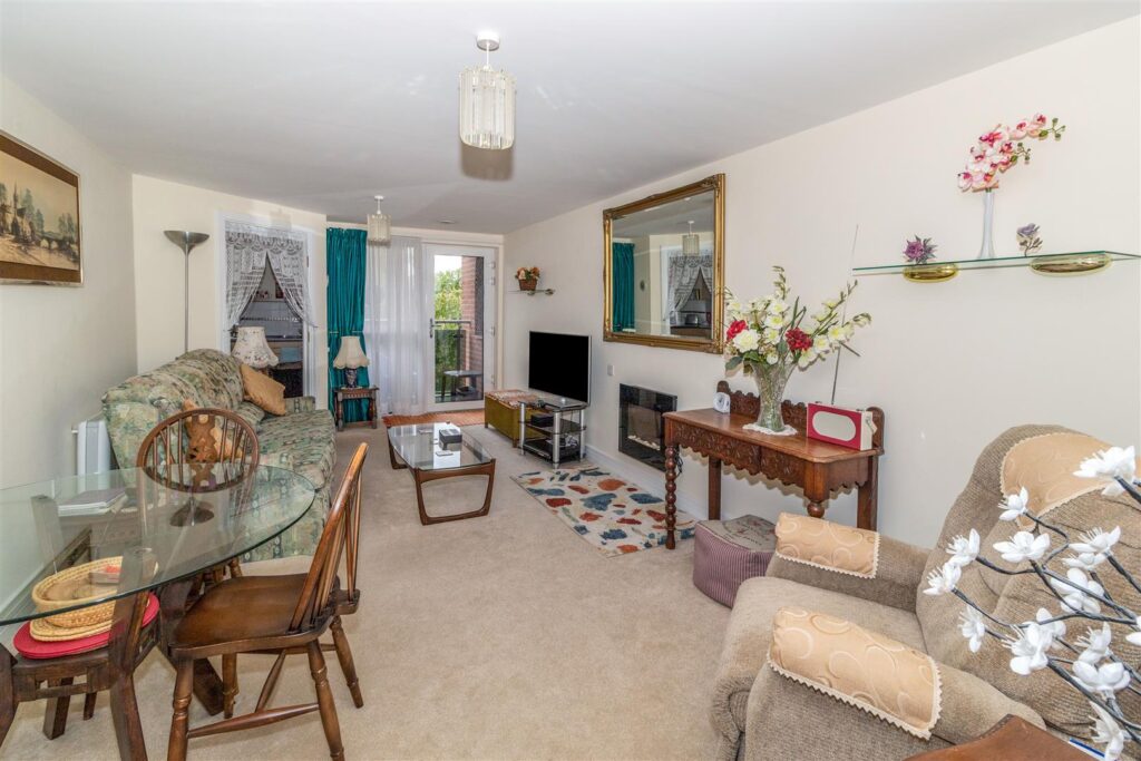 Glenhills Court, Little Glen Road, Glen Parva, Leicester