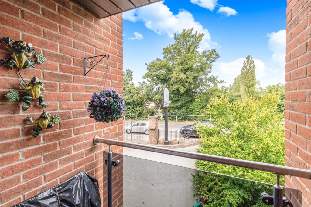 Glenhills Court, Little Glen Road, Glen Parva, Leicester