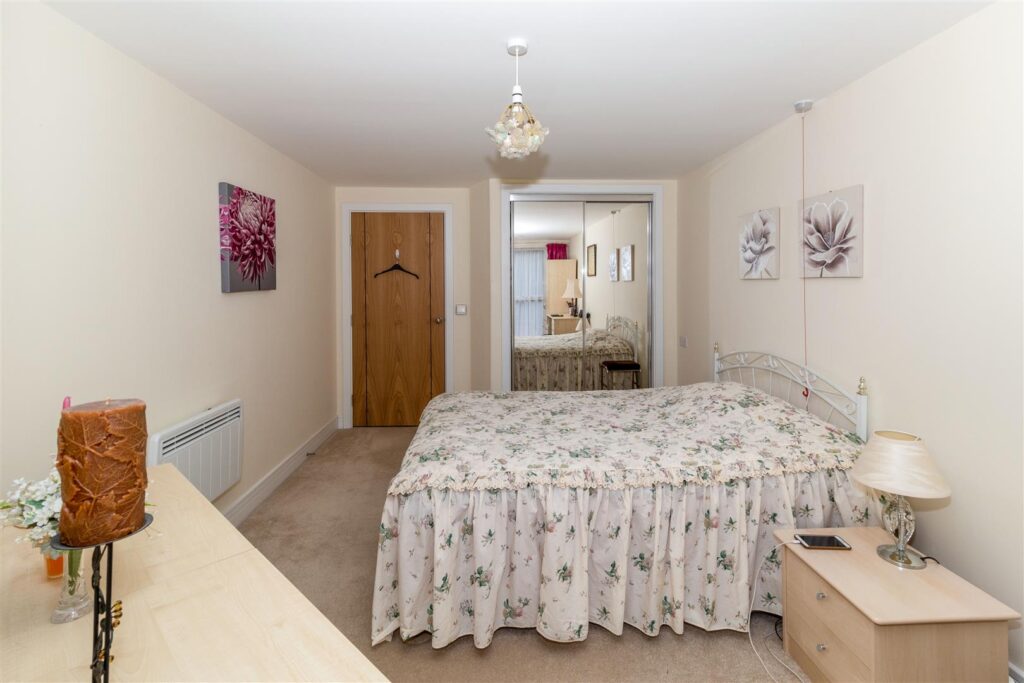 Glenhills Court, Little Glen Road, Glen Parva, Leicester