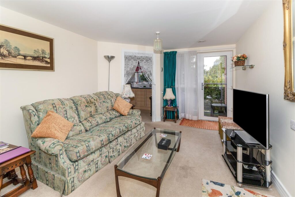 Glenhills Court, Little Glen Road, Glen Parva, Leicester