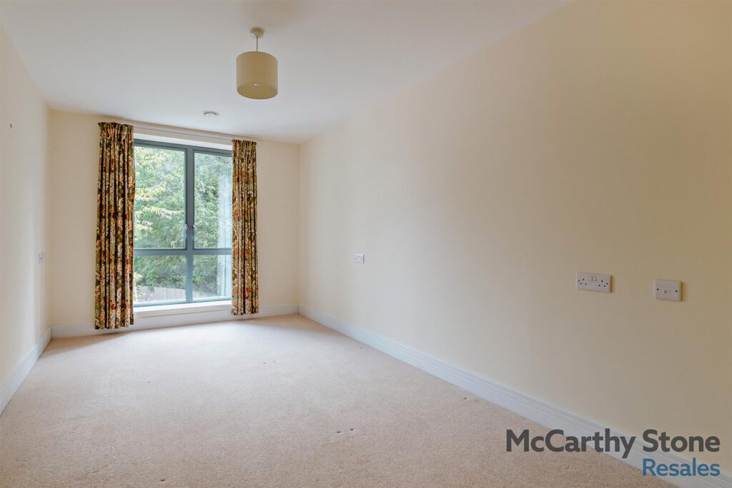Jenner Court, St. Georges Road, Cheltenham, GL50 3ER