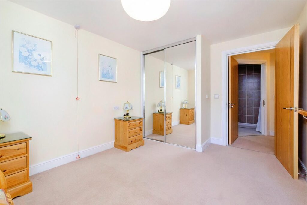 Wardington Court, Welford Road, Northampton, Northamptonshire