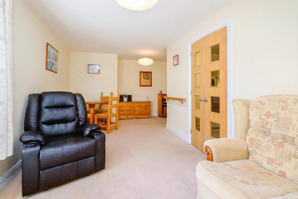 Wardington Court, Welford Road, Northampton, Northamptonshire