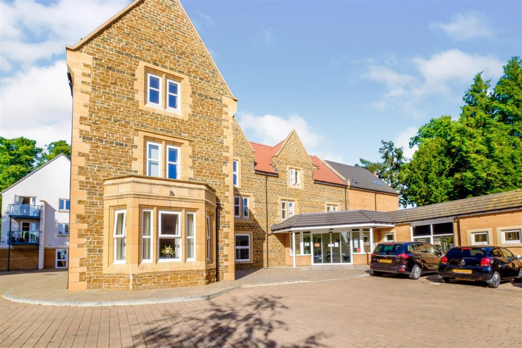 Wardington Court, Welford Road, Northampton, Northamptonshire