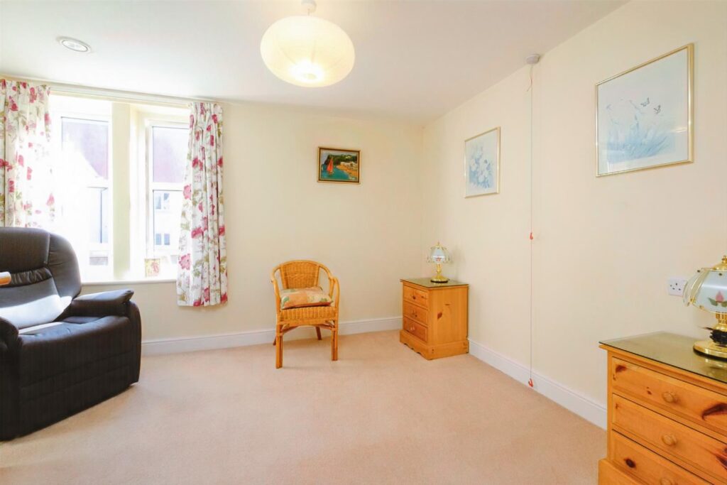 Wardington Court, Welford Road, Northampton, Northamptonshire