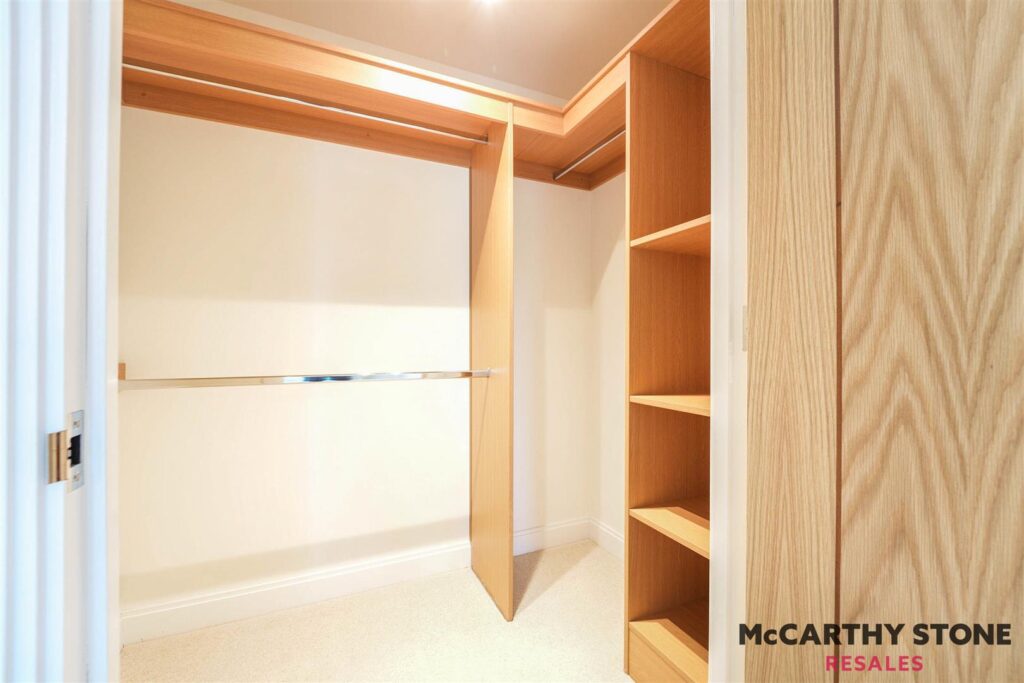 Thorneycroft, Wood Road, Tettenhall, Wolverhampton, West Midlands, WV6 8PR