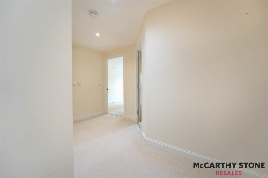 Thorneycroft, Wood Road, Tettenhall, Wolverhampton, West Midlands, WV6 8PR