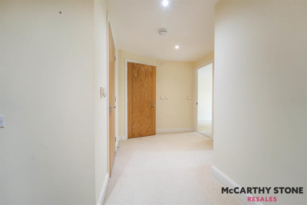 Thorneycroft, Wood Road, Tettenhall, Wolverhampton, West Midlands, WV6 8PR