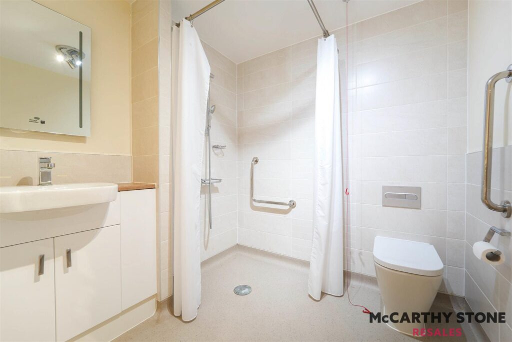 Thorneycroft, Wood Road, Tettenhall, Wolverhampton, West Midlands, WV6 8PR