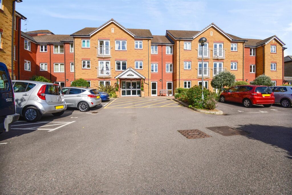 Goodes Court, Baldock Road, Royston