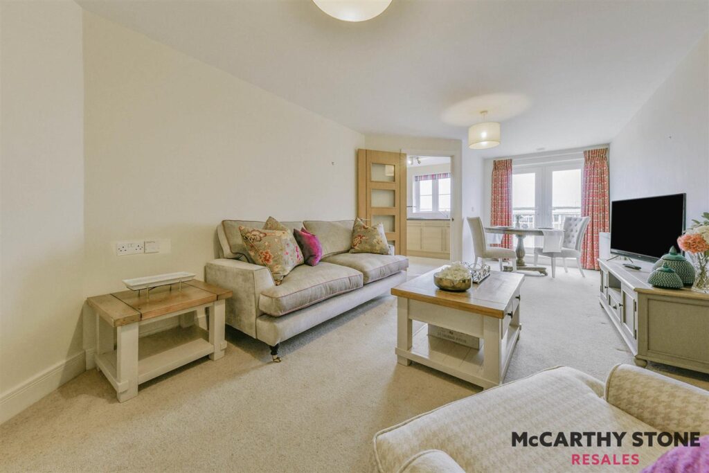 Goodes Court, Baldock Road, Royston