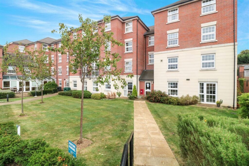 Weighbridge Court