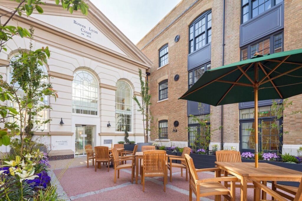 Bowes Lyon Court