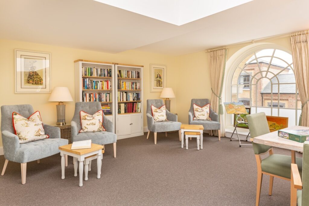 Bowes Lyon Court
