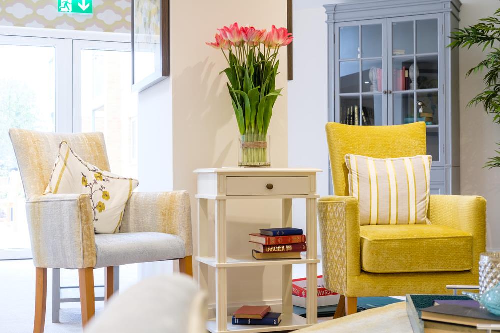 44 Eleanor House, London Road, St. Albans AL1 1NR