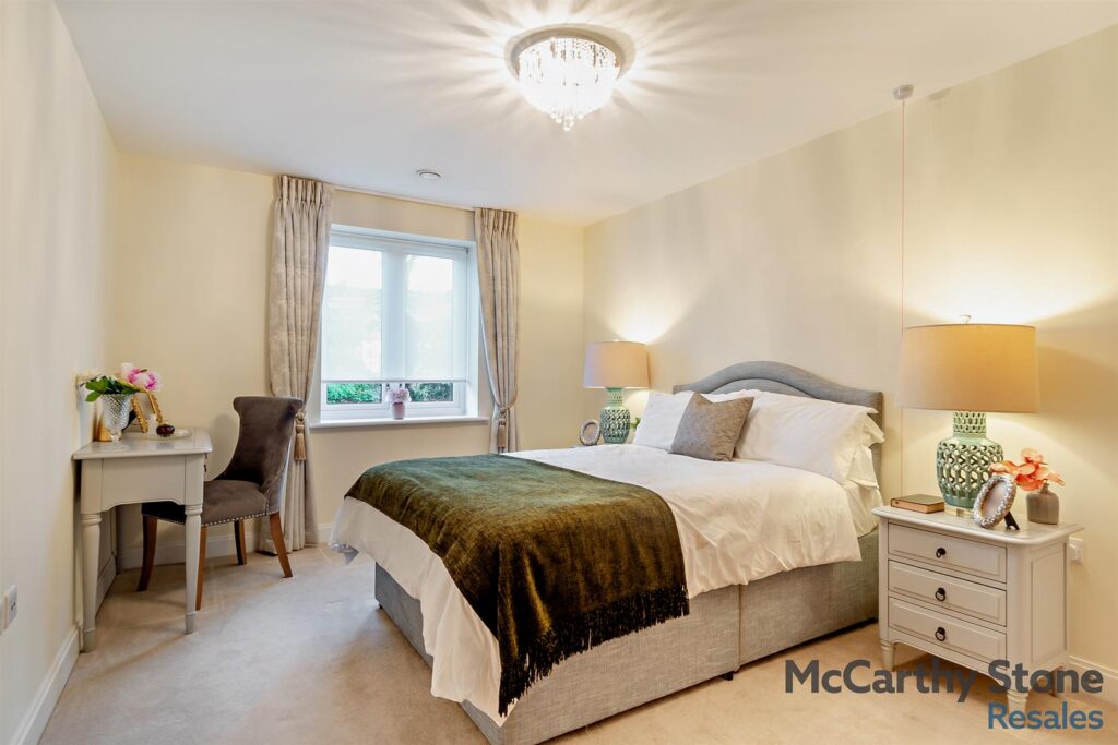 Eleanor House, 232 London Road, St Albans, Hertfordshire, AL1 1NR