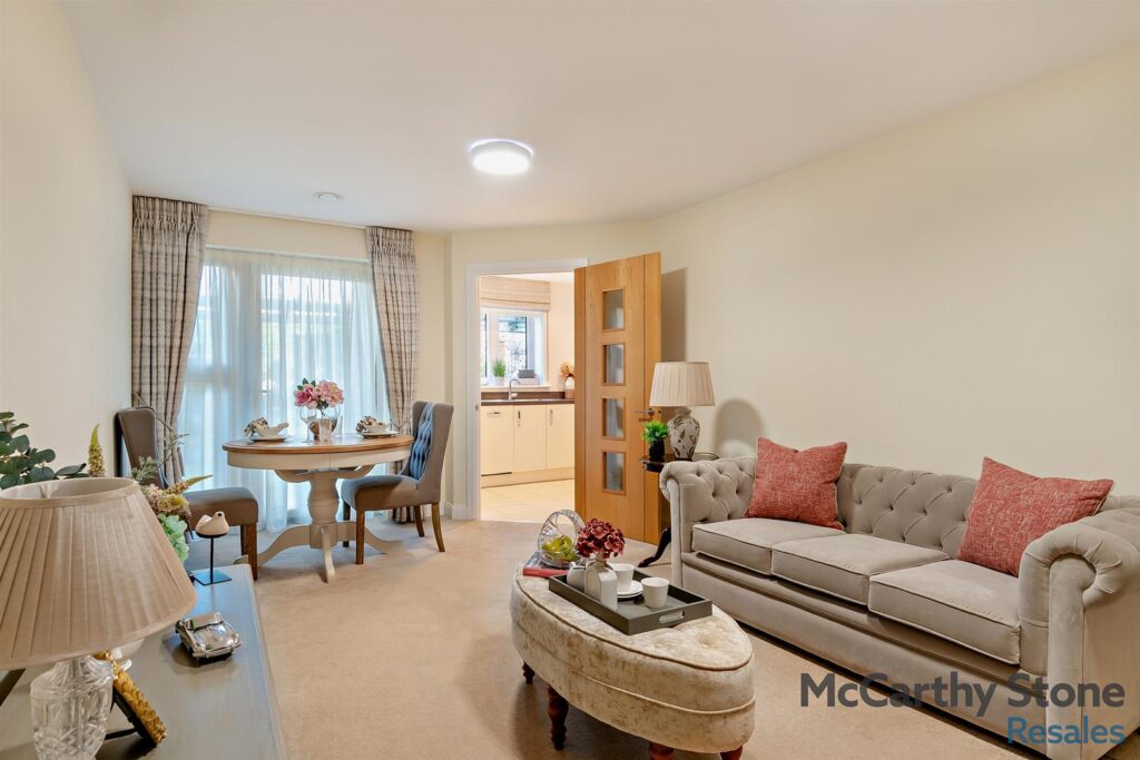 Eleanor House, 232 London Road, St Albans, Hertfordshire, AL1 1NR