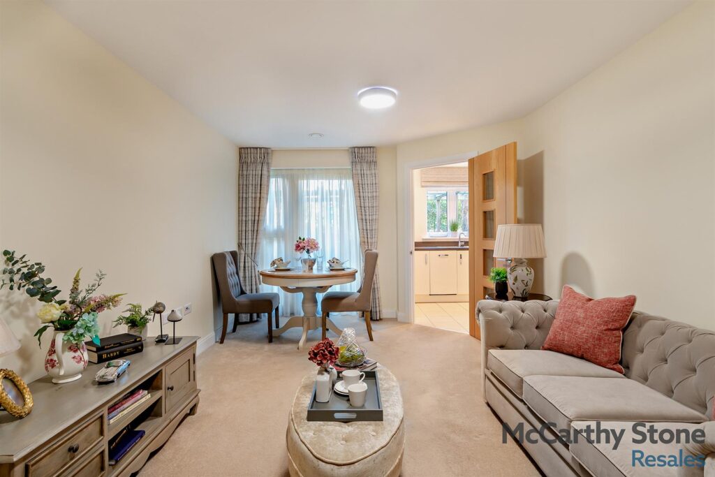 Eleanor House, 232 London Road, St Albans, Hertfordshire, AL1 1NR