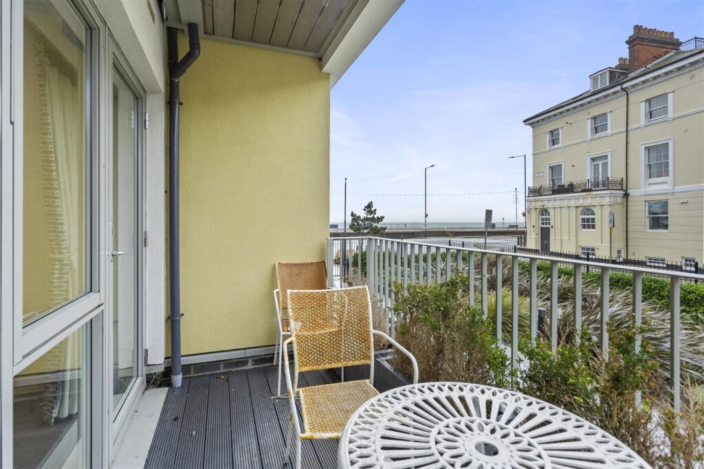 Tudor Rose Court, South Parade, Southsea, PO4 0DE