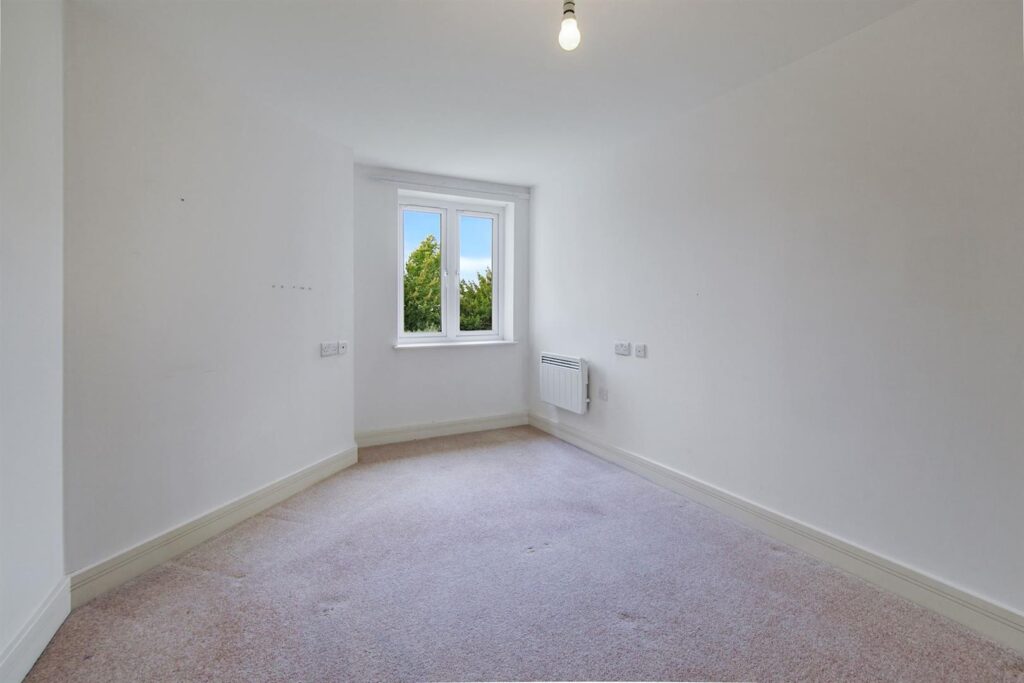 Eadhelm Court, Penlee Close, Edenbridge