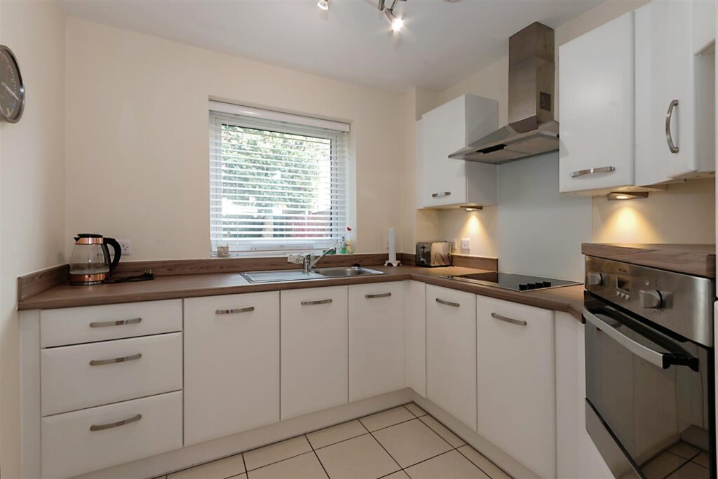 Wardington Court, Welford Road, Northampton, Northamptonshire NN2 8FR