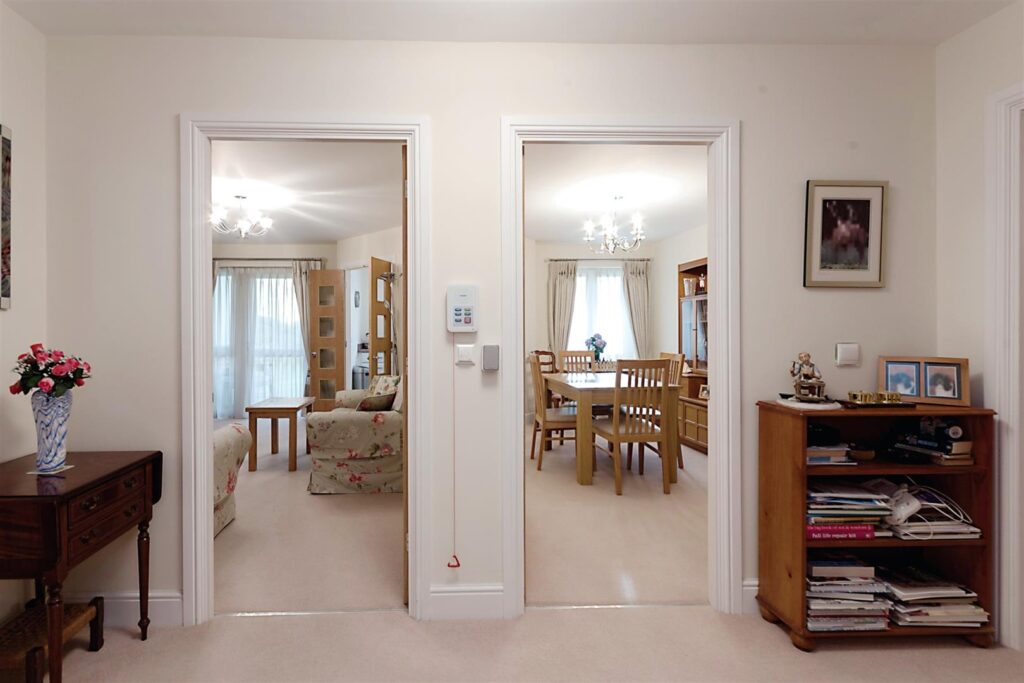 Wardington Court, Welford Road, Northampton, Northamptonshire NN2 8FR