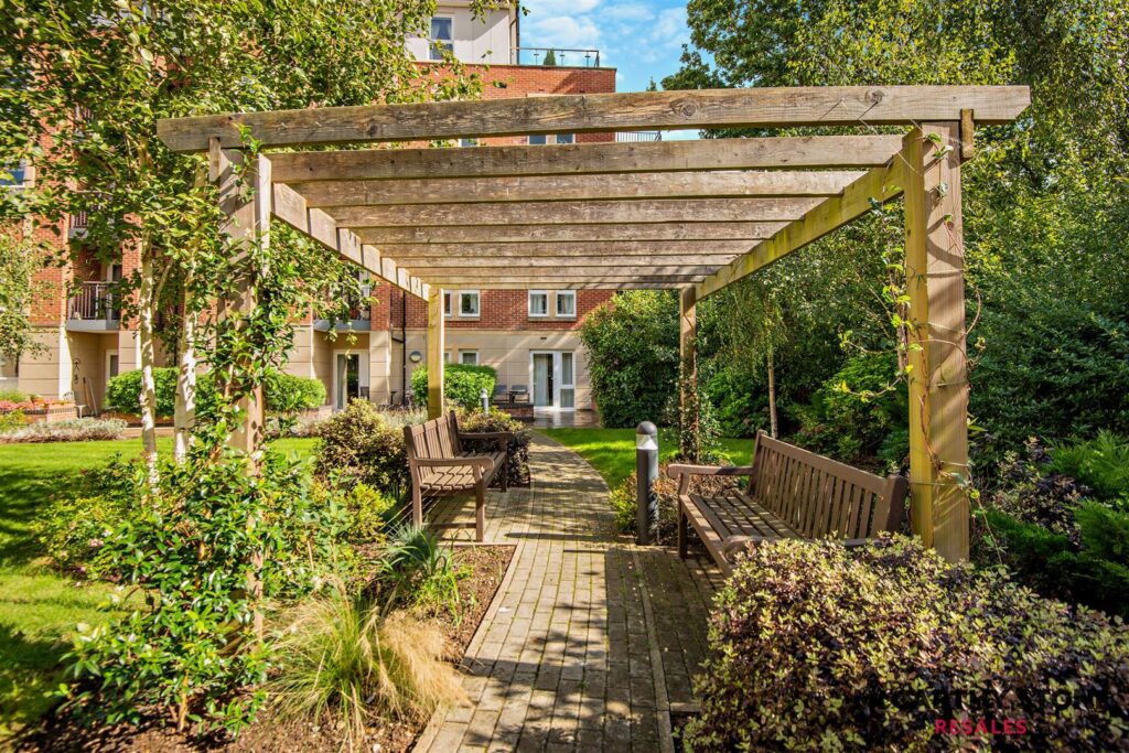 Station Parade, Virginia Water, GU25 4BB