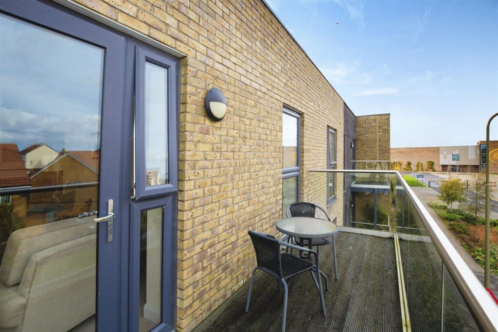 WIlliams Place, 170 Greenwood Way, Didcot OX11 6GY