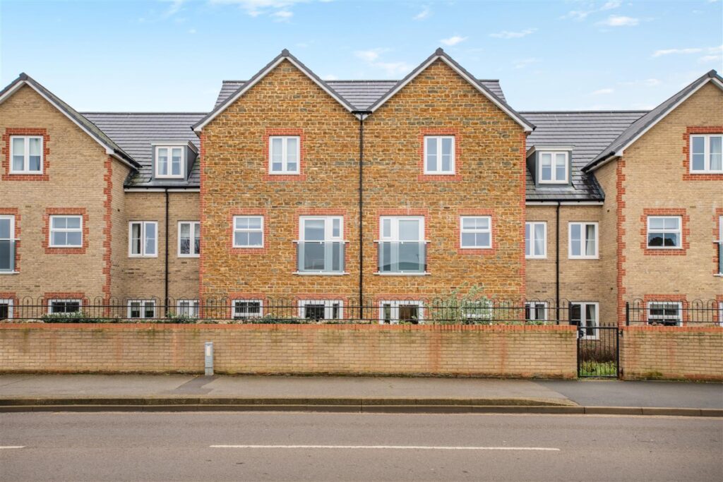 34 Eastland Grange, 16 Valentine Road, Hunstanton