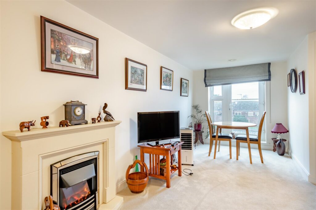 34 Eastland Grange, 16 Valentine Road, Hunstanton