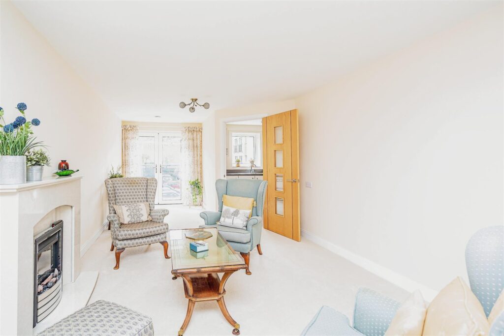 Thorneycroft, Wood Road, Tettenhall, WV6 8PR