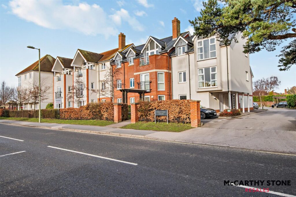 Farringford Court, Avenue Road, Lymington, Hampshire, SO41 9PA