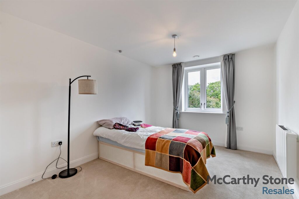 Oakhill Place, High View, Bedford, Bedfordshire, MK41 8FB