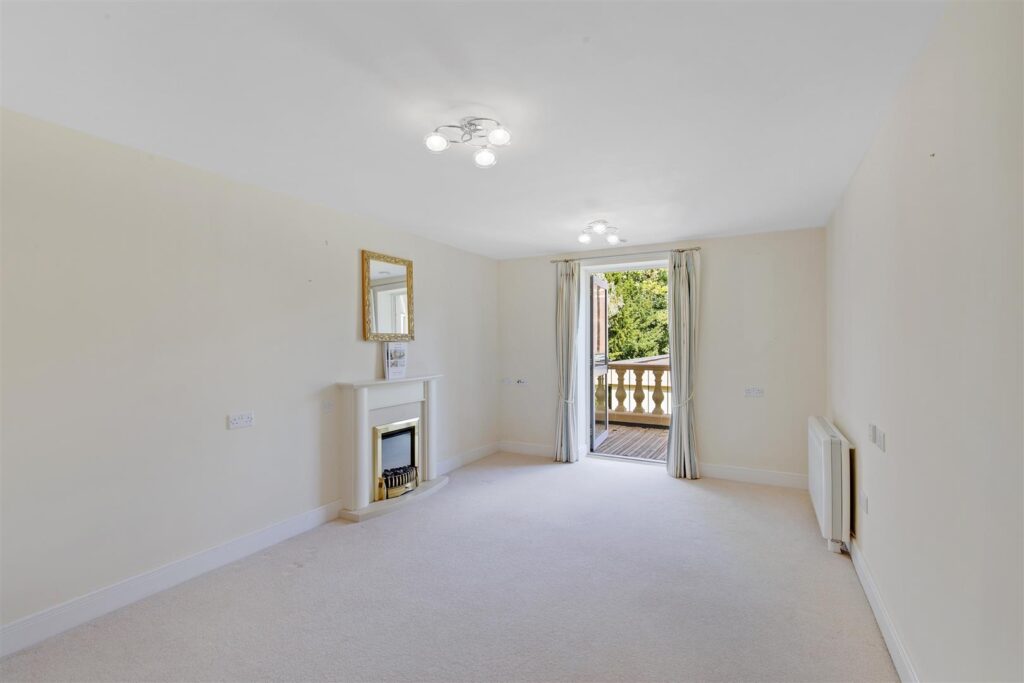 Cartwright Court, Church Street, Malvern, WR14 2GE