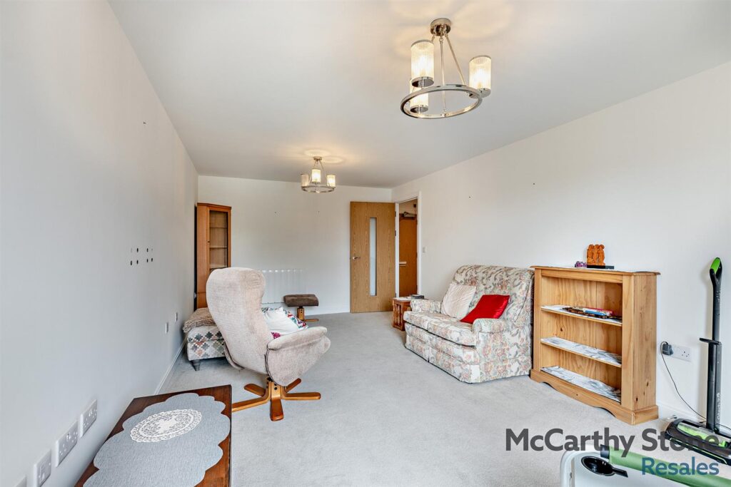 Oakhill Place, High View, Bedford, Bedfordshire, MK41 8FB