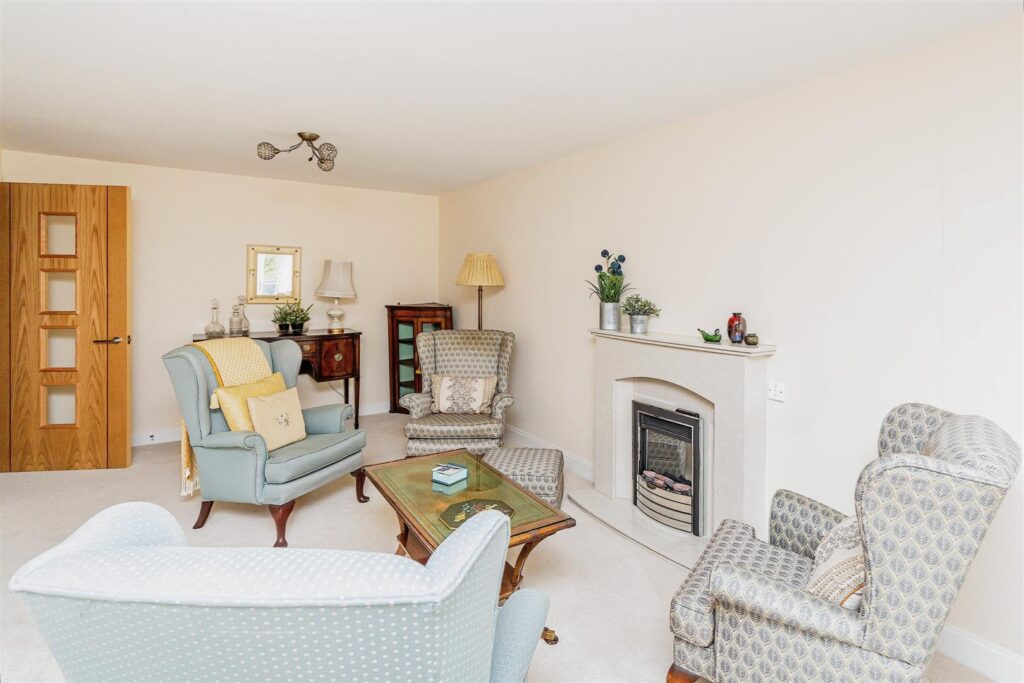 Thorneycroft, Wood Road, Tettenhall, WV6 8PR