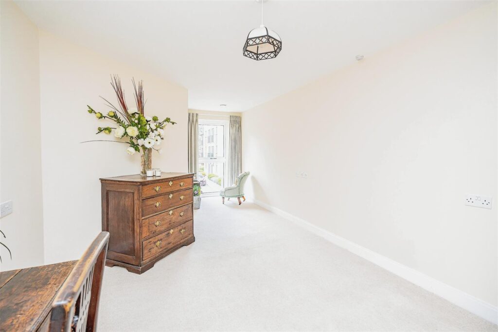 Thorneycroft, Wood Road, Tettenhall, WV6 8PR