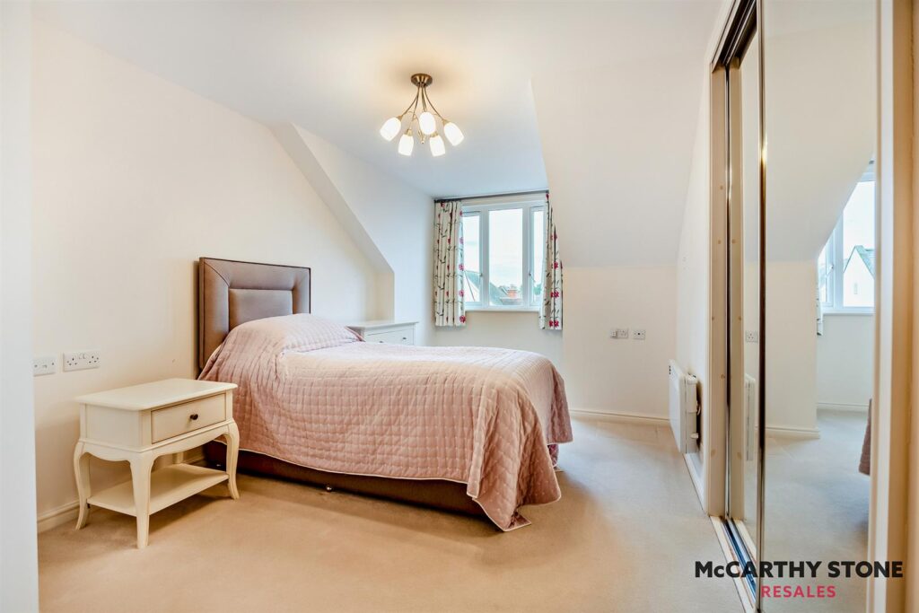 Farringford Court, Avenue Road, Lymington, Hampshire, SO41 9PA