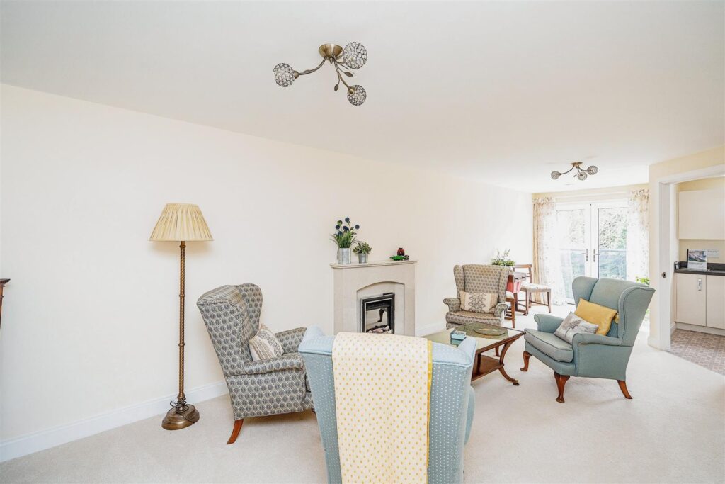 Thorneycroft, Wood Road, Tettenhall, WV6 8PR