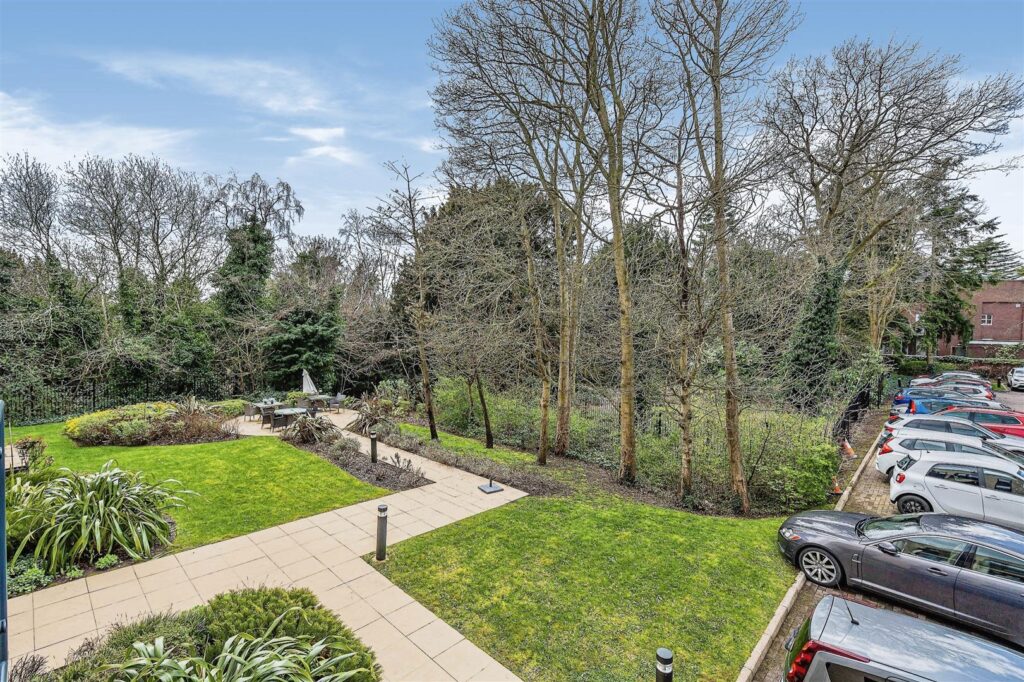Thorneycroft, Wood Road, Tettenhall, WV6 8PR