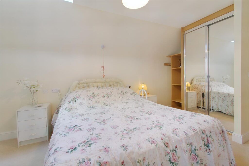 Wardington Court, Welford Road, Northampton, Northamptonshire