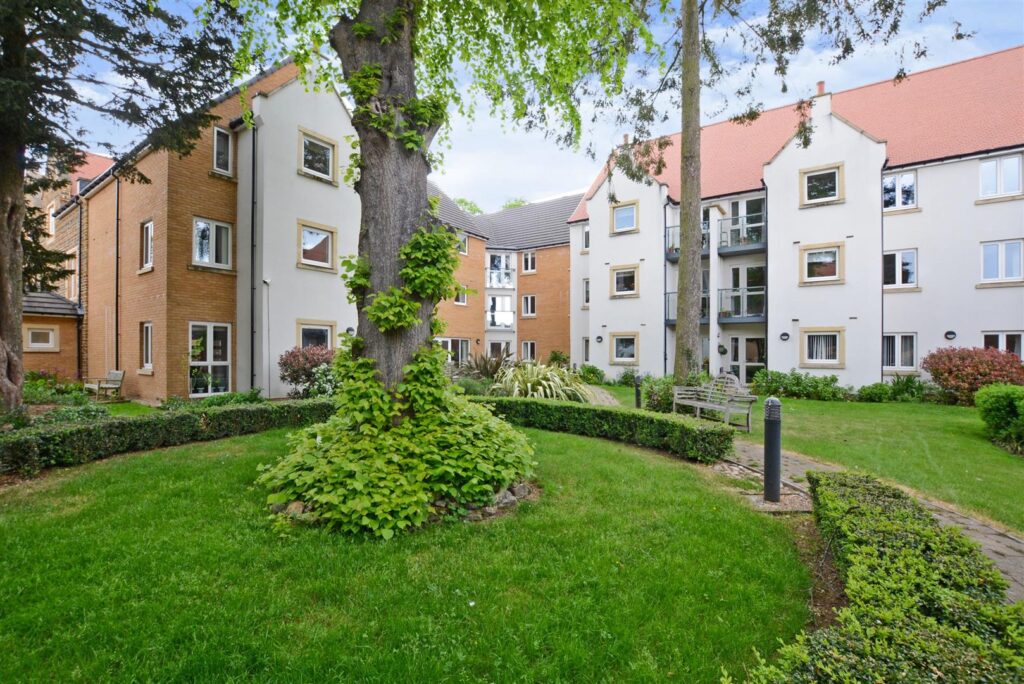 Wardington Court, Welford Road, Northampton, Northamptonshire