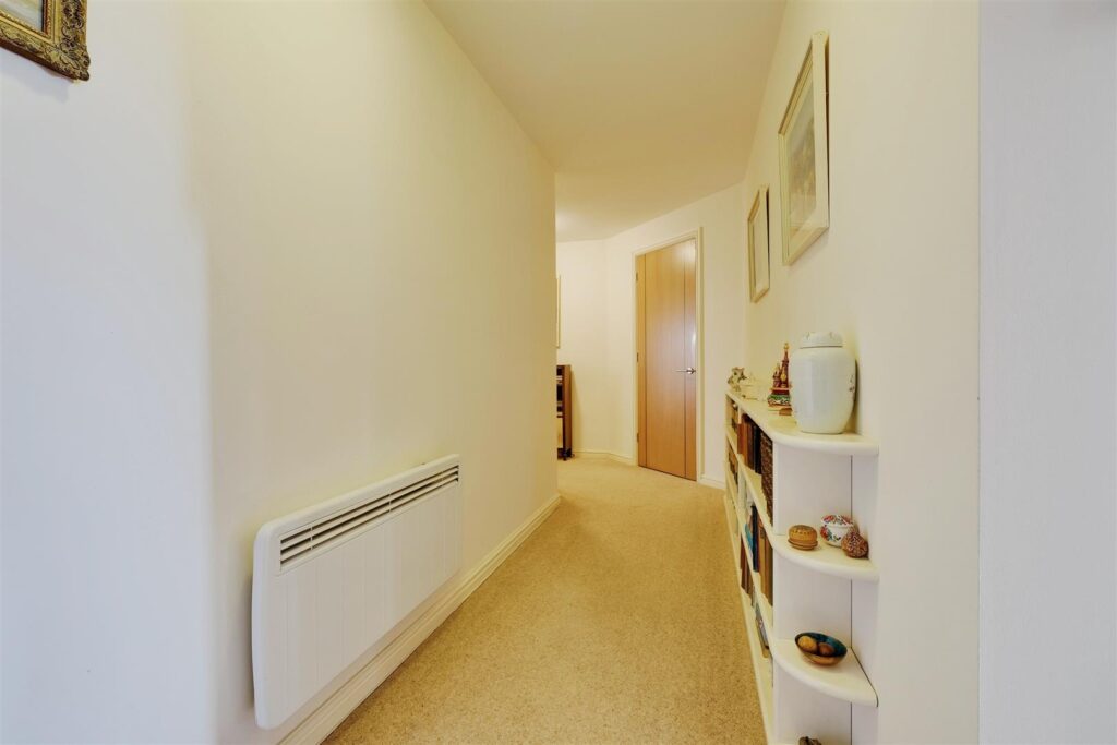 Farringford Court, Avenue Road, Lymington, Hampshire, SO41 9PA
