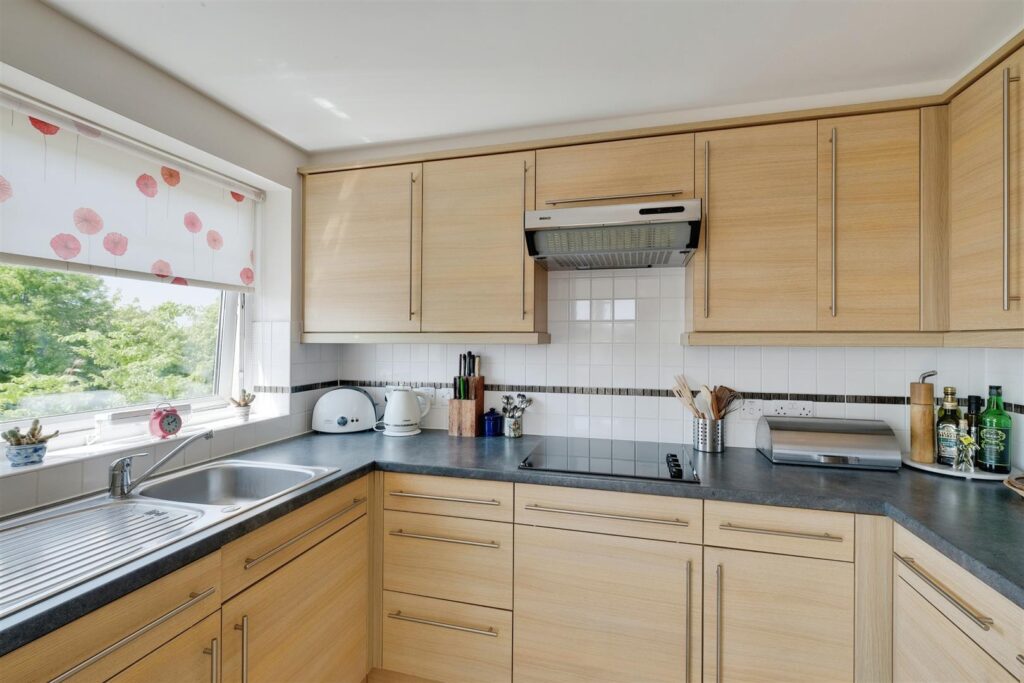 Farringford Court, Avenue Road, Lymington, Hampshire, SO41 9PA