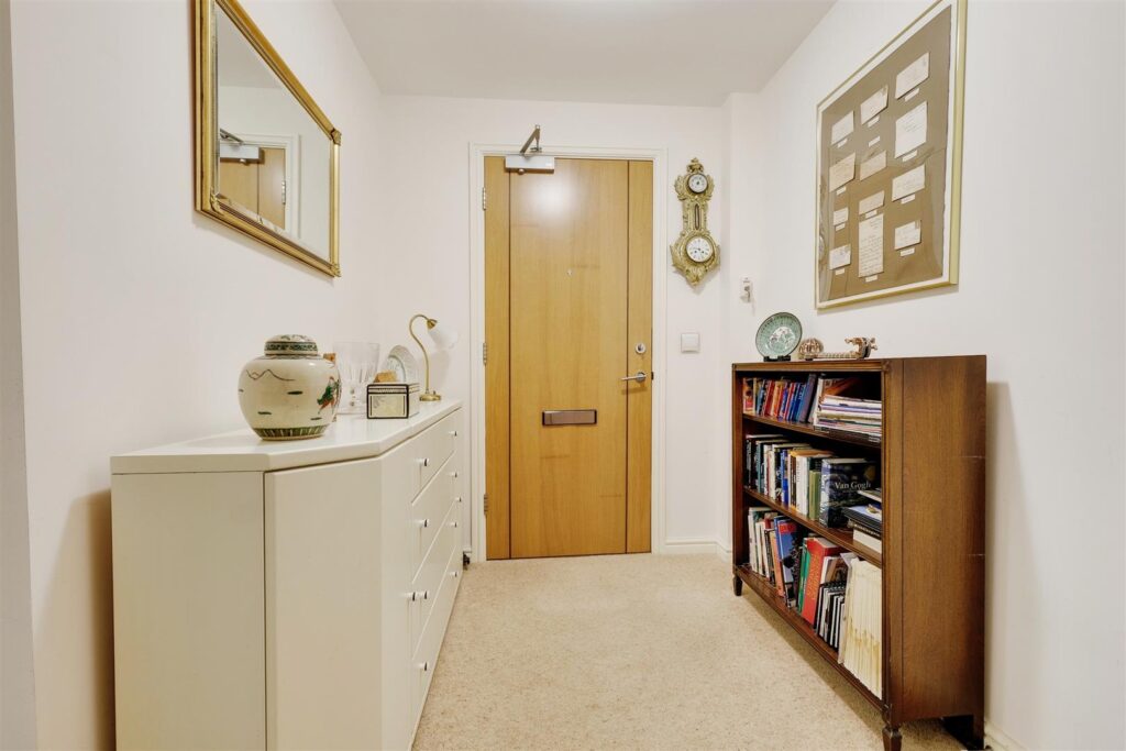 Farringford Court, Avenue Road, Lymington, Hampshire, SO41 9PA