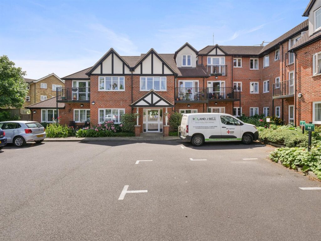 Limpsfield Road, Sanderstead, South Croydon