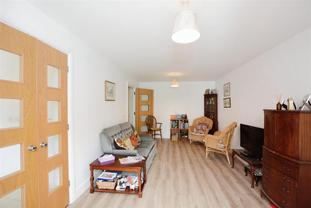 Wardington Court, Welford Road, Northampton, Northamptonshire
