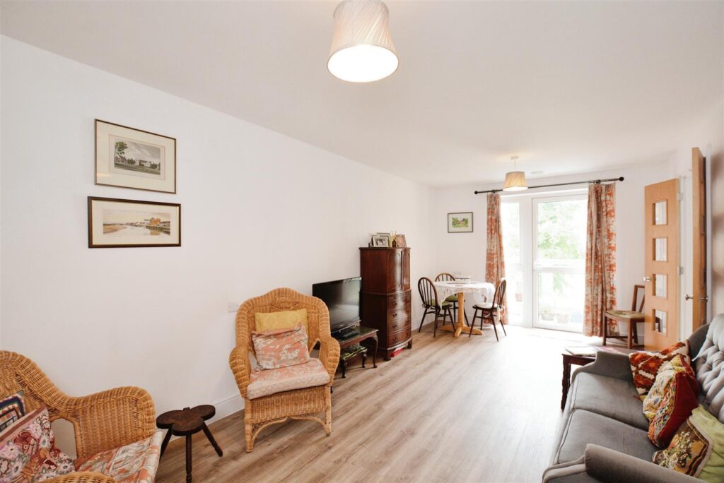 Wardington Court, Welford Road, Northampton, Northamptonshire